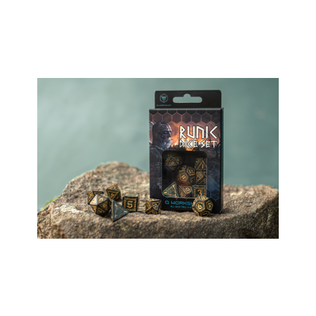 Runic Bottle-green & gold Dice Set (7)