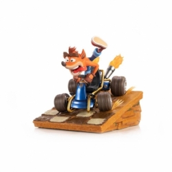 Crash Team Racing Nitro-Fueled Estatua Crash in Kart 31 cm