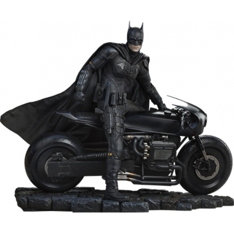 The Batman Statue Premium Format The Batman Statue 48 cm