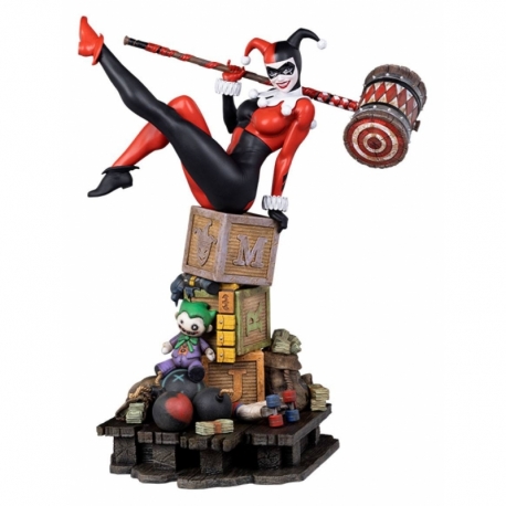 DC Comics Estatua 1/4 Harley Quinn 58 cm