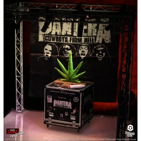 Pantera Estatua Rock Ikonz On Tour Road Case & Telón de fondo del escenario Cowboys From Hell