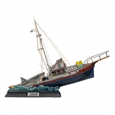 Shark Statue 1/20 Demi Art Scale Jaws Attack 104 cm - Badly damaged packaging