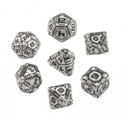 Qw Metal-Black Tech Dice Set (7)
