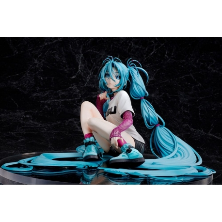Hatsune Miku Statue 1/4 Yoneyama Mai The Latest Street Style "Cute" Limited Edition 17 cm