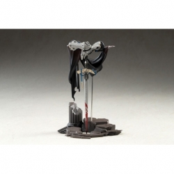 Reverse: 1999 Limepie Series PVC Statue Knight 17 cm