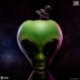 Sideshow Originals Réplica de Apple Alien Apple (Green Variant) 11 cm
