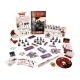 Basic box The Walking Dead All Out War Mantic Games miniature game and 2 Tomatoes