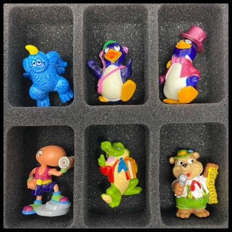 HS035A034 Feldherr foam tray for Kinder Suprise Egg Figures - 16 compartments