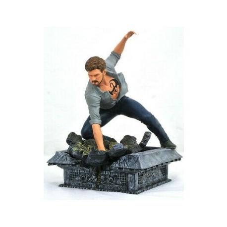Marvel Netflix DEF Gallery Iron Fist PVC Figure