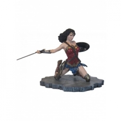 JLA Movie Gallery Wonder Woman Pvc Figure