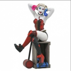DC Gallery Suicide Squad Comic Harley Quinn PVC Figure