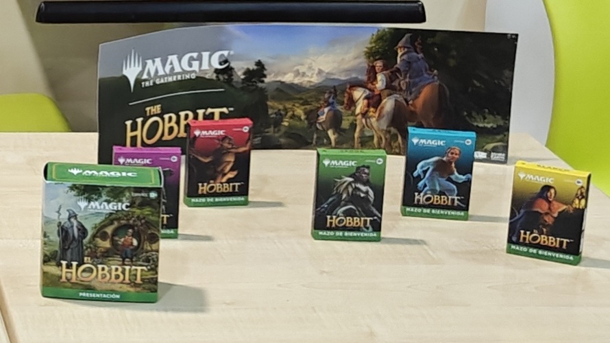 Presentación oficial de Magic The Gathering El Hobbit en Alcañiz - Turol Games Presentación oficial de Magic The Gathering El Hobbit en Alcañiz - Turol Games